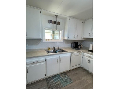 Charming Home with Mountain Views in Tri Palm Estates & Country on The Club At Shenandoah Springs in California - for sale on GolfHomes.com, golf home, golf lot