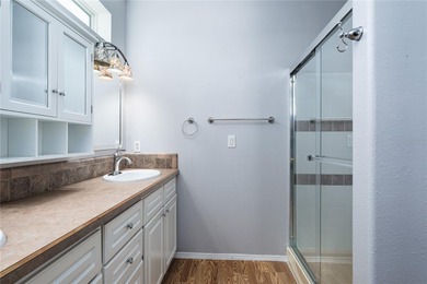 Well-Maintained 3BR Palm Harbor Home with New Roof & A/C! on Imperial Lakewoods Golf Club in Florida - for sale on GolfHomes.com, golf home, golf lot