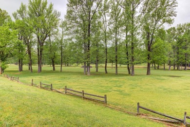 Explore this inviting 2,232-square-foot home featuring 3 on Quail Ridge Golf Course in Tennessee - for sale on GolfHomes.com, golf home, golf lot