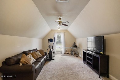 Beautiful 4-bedroom, 2-bath home on a cul-de-sac in Annandale on Annandale Golf Club in Mississippi - for sale on GolfHomes.com, golf home, golf lot