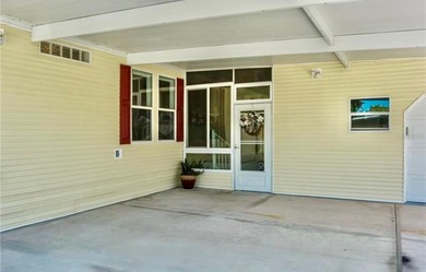 Well-Maintained 3BR Palm Harbor Home with New Roof & A/C! on Imperial Lakewoods Golf Club in Florida - for sale on GolfHomes.com, golf home, golf lot