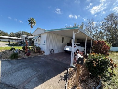 CHARMING, FULLY FURNISHED 2- BEDROOM, 1.5 BATHROOM MOVE IN READY on Hamptons Golf Club in Florida - for sale on GolfHomes.com, golf home, golf lot