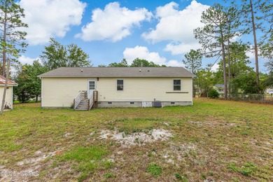 Looking for a Big Private Yard and a nice Handicapped equipped on The Lakes Country Club in North Carolina - for sale on GolfHomes.com, golf home, golf lot