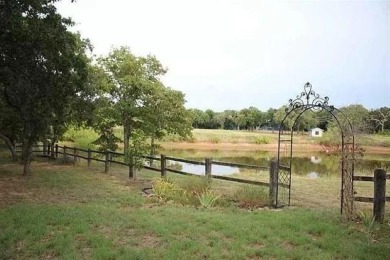Lake house getaway or retirement home of your dreams! 4 bed, 2.5 on Nocona Hills Golf Course in Texas - for sale on GolfHomes.com, golf home, golf lot