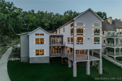 MOTIVATED SELLER! This stunning 5,500 sq ft home offers a blend on The Club At Porto Cima in Missouri - for sale on GolfHomes.com, golf home, golf lot