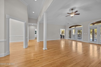 LUXURY LIVING ON THE OAK ISLAND GOLF COURSE. Gorgeous custom on South Harbour Golf Links in North Carolina - for sale on GolfHomes.com, golf home, golf lot