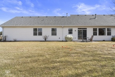 Welcome to one of the largest townhomes in the sought-after on Carillon Lakes 3 Hole Course in Illinois - for sale on GolfHomes.com, golf home, golf lot