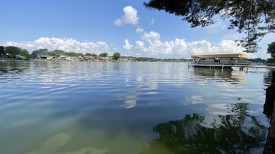 Rare opportunity for Lake Living in Lake of the Four Seasons! on Lakes of the Four Seasons Country Club in Indiana - for sale on GolfHomes.com, golf home, golf lot