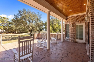 LUXURY LIVING ON THE OAK ISLAND GOLF COURSE. Gorgeous custom on South Harbour Golf Links in North Carolina - for sale on GolfHomes.com, golf home, golf lot