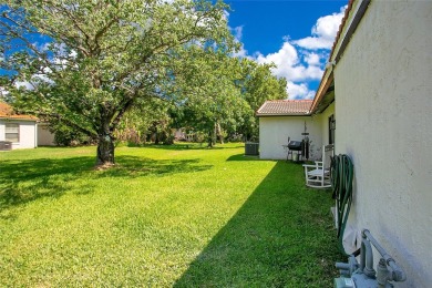 Welcome to your beautifully upgraded home, perfectly located on Shingle Creek Golf Club in Florida - for sale on GolfHomes.com, golf home, golf lot