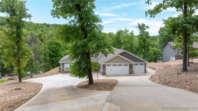 Beautiful newer construction 4 bed, 3 bath home located in a on Bayview Golf Course in Missouri - for sale on GolfHomes.com, golf home, golf lot