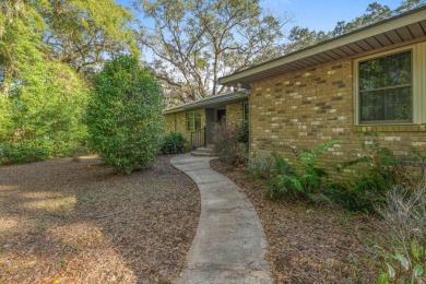 New in Killearn Estates! Lovely 1 story screen enclosed POOL on Killearn Country Club and Inn in Florida - for sale on GolfHomes.com, golf home, golf lot