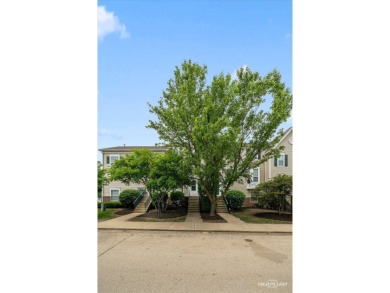 Live easy in this neat and clean condo in popular Orchard Valley on Orchard Valley Golf Course in Illinois - for sale on GolfHomes.com, golf home, golf lot