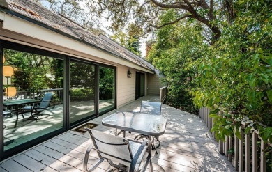 Absolutely gorgeous, totally updated 3 bedroom, 2 bath VILLA in on Innisbrook Resort and Golf Club in Florida - for sale on GolfHomes.com, golf home, golf lot