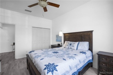 Beautifully maintained 3BR/2BA/2-car garage home in the on Brentwood Farms Golf Club in Florida - for sale on GolfHomes.com, golf home, golf lot
