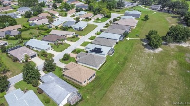Beautifully maintained 3BR/2BA/2-car garage home in the on Brentwood Farms Golf Club in Florida - for sale on GolfHomes.com, golf home, golf lot