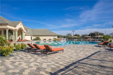 Beautifully maintained 3BR/2BA/2-car garage home in the on Brentwood Farms Golf Club in Florida - for sale on GolfHomes.com, golf home, golf lot