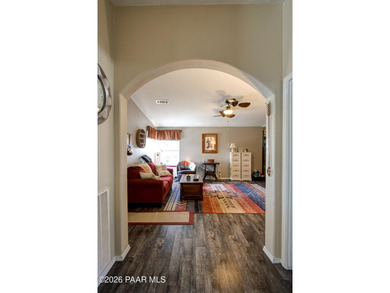 PRICED TO SELLe live in the adorable Villages At Lynx Creek! on Quail Wood Greens Golf Course in Arizona - for sale on GolfHomes.com, golf home, golf lot