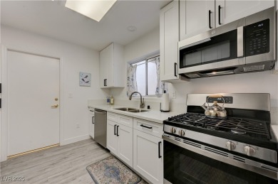 Renovated 2BD/2BA townhome w/2-car garage in Sun City Summerlin! on Eagle Crest Golf Club in Nevada - for sale on GolfHomes.com, golf home, golf lot