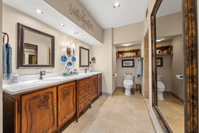 Beautiful and unique 3 bedroom, 3.5 bathroom townhome on the on Riverhill Country Club in Texas - for sale on GolfHomes.com, golf home, golf lot