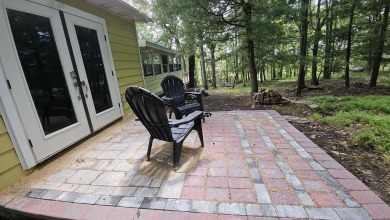 HUGE PRICE REDUCTION!  SELLER RELOCATED AND MUST SELL -- BRING on Buck Hill Golf Club  in Pennsylvania - for sale on GolfHomes.com, golf home, golf lot