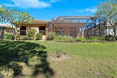 This home includes a $50,000 golf membership--yours to enjoy on Hunters Ridge Country Club in Florida - for sale on GolfHomes.com, golf home, golf lot