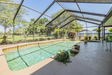 Northdale golf course pool home nicely updated and move in on Northdale Golf and Tennis Club in Florida - for sale on GolfHomes.com, golf home, golf lot