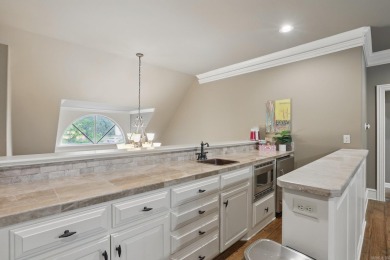Wonderful Chenal home offers unparalleled living on the coveted on Chenal Country Club - Bear Den Mountain in Arkansas - for sale on GolfHomes.com, golf home, golf lot