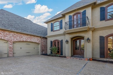 This stunning 4-bedroom, 4-bathroom home is located in the on Southern Trace Country Club in Louisiana - for sale on GolfHomes.com, golf home, golf lot