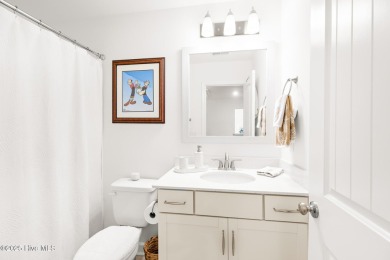 Live close to multiple beaches in a gated community loaded with on Brunswick Plantation and Golf Resorts in North Carolina - for sale on GolfHomes.com, golf home, golf lot