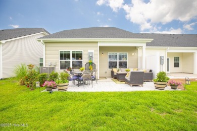 Live close to multiple beaches in a gated community loaded with on Brunswick Plantation and Golf Resorts in North Carolina - for sale on GolfHomes.com, golf home, golf lot