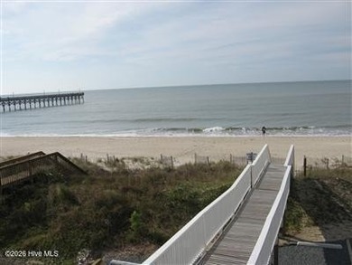 This property is for those who like some breathing room. It is on Rivers Edge Golf Club in North Carolina - for sale on GolfHomes.com, golf home, golf lot