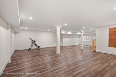Wonderful combination of post and beam construction, wood on Aspen Glen Club in Colorado - for sale on GolfHomes.com, golf home, golf lot