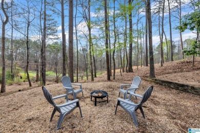 SO MUCH SPACE INSIDE & OUT in this 4 BR/4.5BA home with bonus on Riverchase Country Club in Alabama - for sale on GolfHomes.com, golf home, golf lot