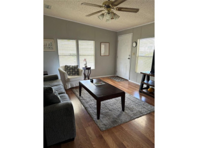 55+ gated golf course community   *PRICE REDUCED* 2 bedroom 2 on Zellwood Station Country Club in Florida - for sale on GolfHomes.com, golf home, golf lot