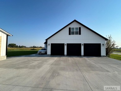 PRICE IMPROVED on this almost 4000 sq ft home located on 1.5 on Teton Lakes Golf Courses in Idaho - for sale on GolfHomes.com, golf home, golf lot