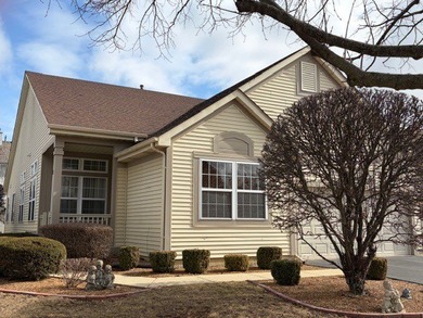 Updated 3-bedroom plus den, Palm Spring Model, situated in the on The Links at Carillon in Illinois - for sale on GolfHomes.com, golf home, golf lot