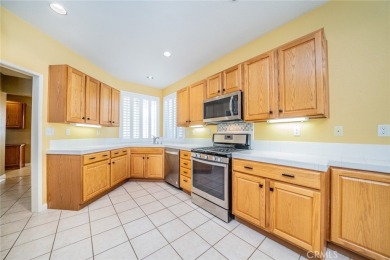 Welcome to this beautifully maintained 2-bedroom, 2-bath home on Sun Lakes Country Club in California - for sale on GolfHomes.com, golf home, golf lot