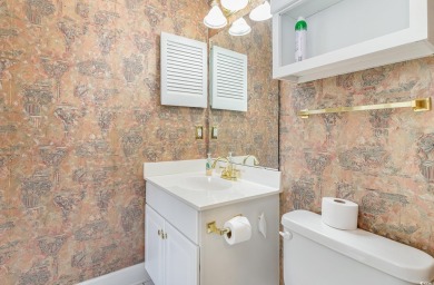 Motivated Seller. This elevator-accessible 2-bedroom, 2-bathroom on Myrtlewood Golf Course and Club  in South Carolina - for sale on GolfHomes.com, golf home, golf lot