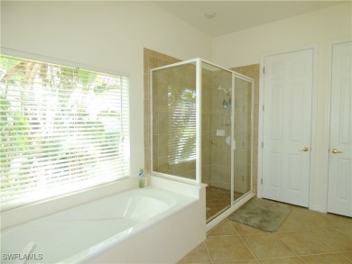 GORGEOUS GOLF COURSE AND LAKE VIEW.   CLASS A GOLF COURSE on Colonial Country Club in Florida - for sale on GolfHomes.com, golf home, golf lot