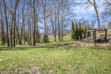 Nestled in the picturesque Lake Doster community This 2 story on Lake Doster Golf Club in Michigan - for sale on GolfHomes.com, golf home, golf lot