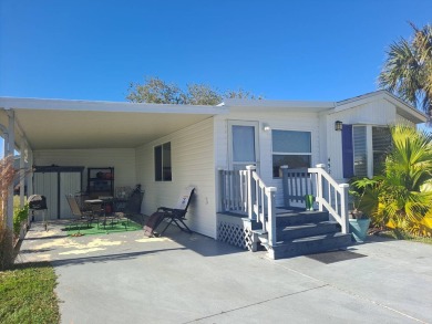 Great Location !!! Comes Fully Furnished and Move-In Ready  ! on Riverwood Golf Club in Florida - for sale on GolfHomes.com, golf home, golf lot