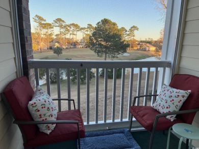 Come and have a look at this beautiful updated condo with an on Arrowhead Country Club in South Carolina - for sale on GolfHomes.com, golf home, golf lot