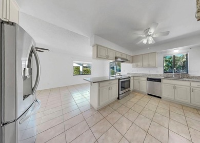 Beautiful *Islander* home in Sun City Center is ready for its on Sandpiper Golf Club in Florida - for sale on GolfHomes.com, golf home, golf lot