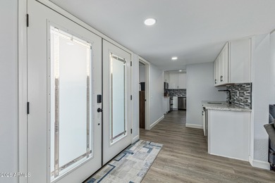 Peaceful and Serene Lakefront Home.This, 3 bed, 2 bath,home has on Cottonwood Country Club in Arizona - for sale on GolfHomes.com, golf home, golf lot