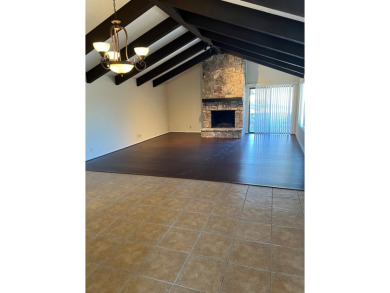 Spacious, freestanding garden home on 18th Fairway in Riverhill on Riverhill Country Club in Texas - for sale on GolfHomes.com, golf home, golf lot