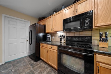 Gorgeous Turn-Key Townhome in Pinetop Lakes Country Club

 on Pinetop Lakes Golf and Country Club in Arizona - for sale on GolfHomes.com, golf home, golf lot