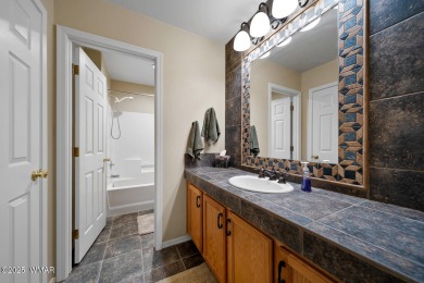 Gorgeous Turn-Key Townhome in Pinetop Lakes Country Club

 on Pinetop Lakes Golf and Country Club in Arizona - for sale on GolfHomes.com, golf home, golf lot