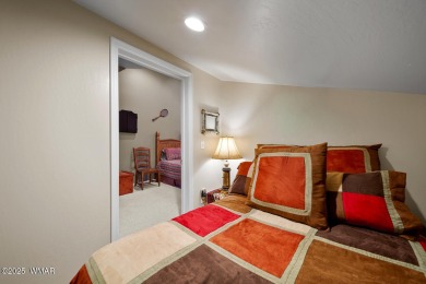 Gorgeous Turn-Key Townhome in Pinetop Lakes Country Club

 on Pinetop Lakes Golf and Country Club in Arizona - for sale on GolfHomes.com, golf home, golf lot