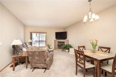 Settle into this beautifully maintained 3-bed, 2-bath townhome on Loggers Trail Golf Club in Minnesota - for sale on GolfHomes.com, golf home, golf lot